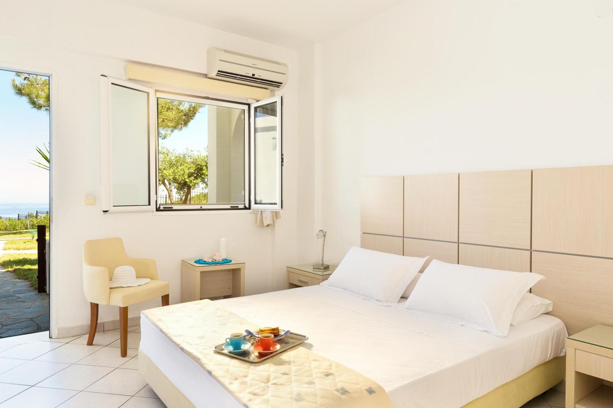 Karras Star Hotel Evdilos  Rom bilde
