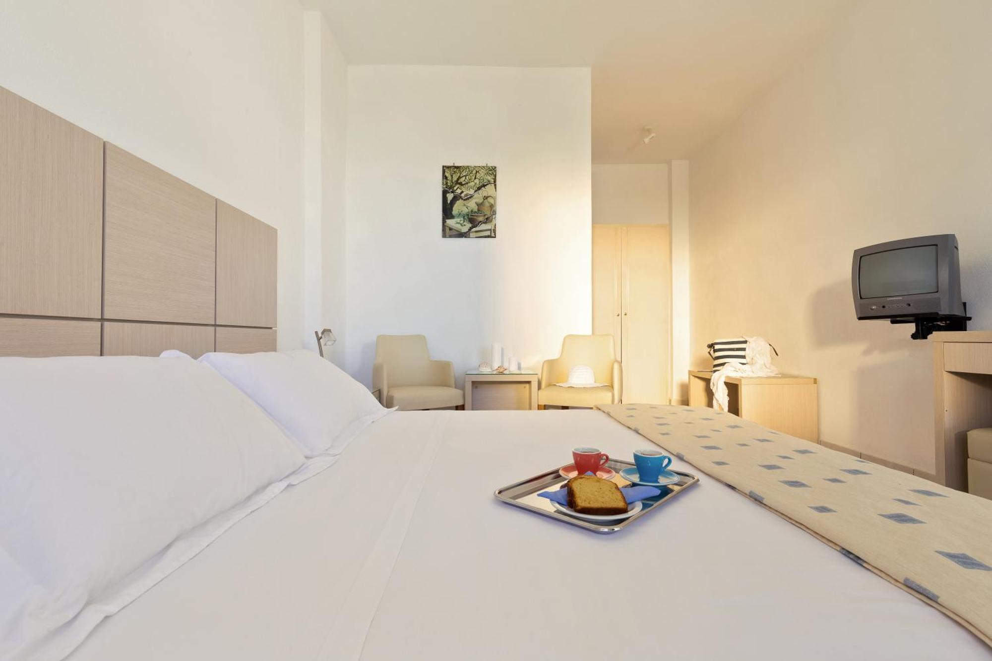 Karras Star Hotel Evdilos  Rom bilde