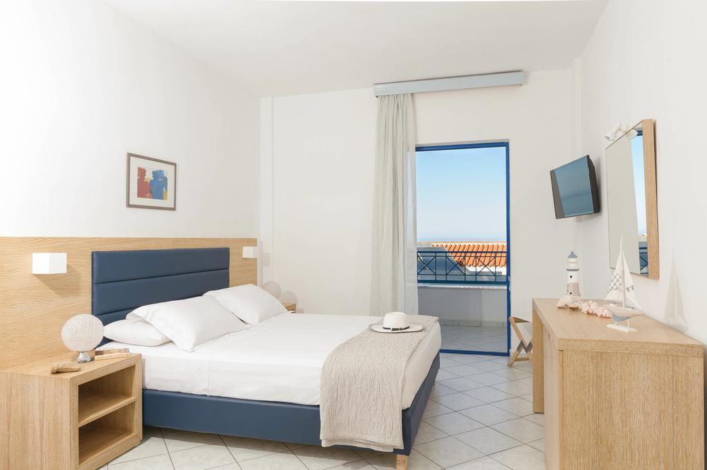 Karras Star Hotel Evdilos  Eksteriør bilde