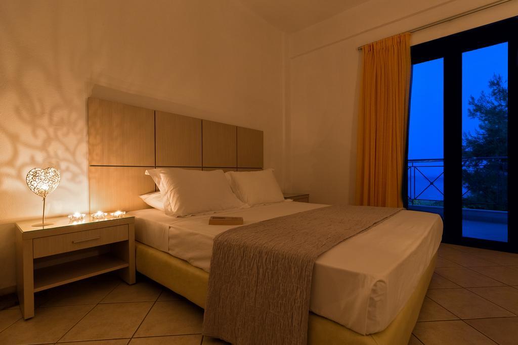 Karras Star Hotel Evdilos  Eksteriør bilde